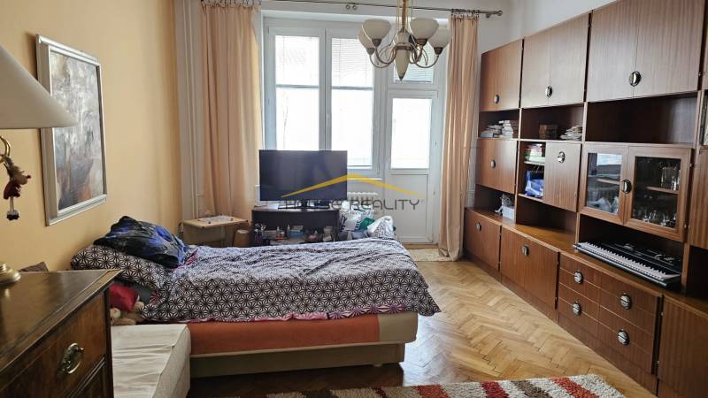 Sale One bedroom apartment, One bedroom apartment, Kmeťovo námestie, B