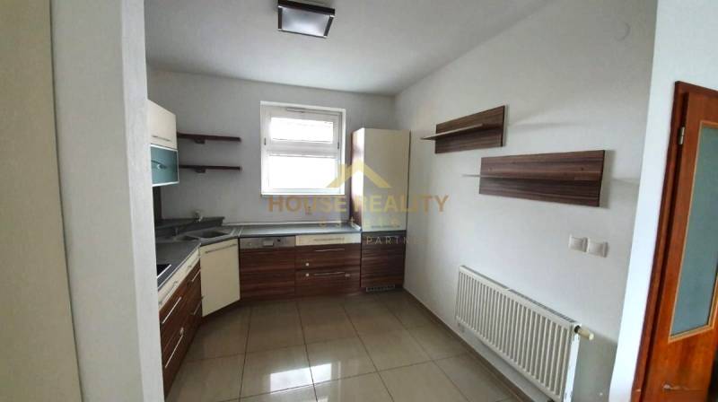 Rent One bedroom apartment, One bedroom apartment, Záporožská, Bratisl