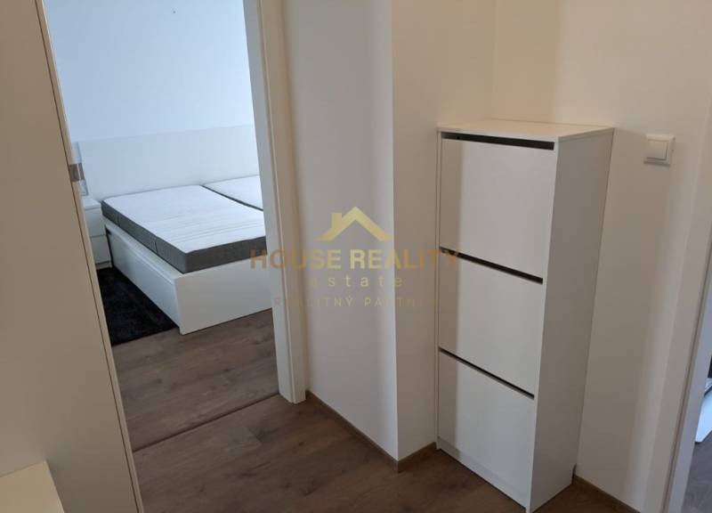 Rent One bedroom apartment, One bedroom apartment, Galvaniho, Bratisla
