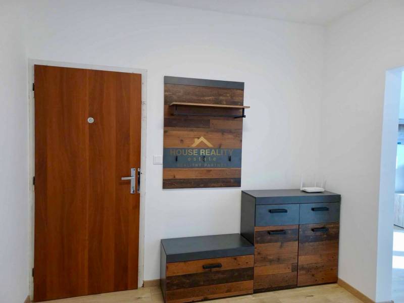 Rent Two bedroom apartment, Two bedroom apartment, Černyševského, Brat