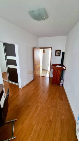 Rent Three bedroom apartment, Three bedroom apartment, Haanova, Bratis