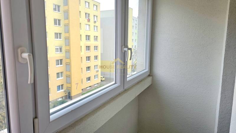 Sale Three bedroom apartment, Three bedroom apartment, Medveďovej, Bra