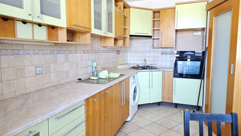 Rent Three bedroom apartment, Three bedroom apartment, Ľudovíta Fullu,