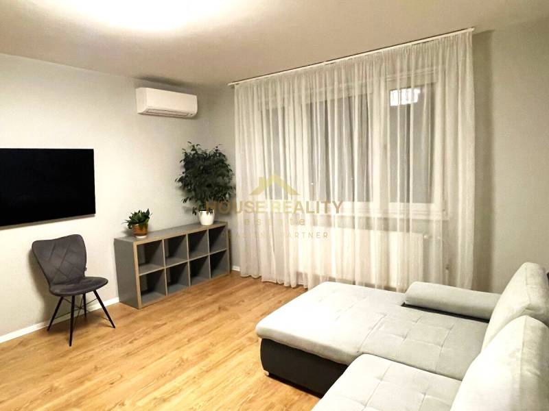 Rent Two bedroom apartment, Two bedroom apartment, Haanova, Bratislava