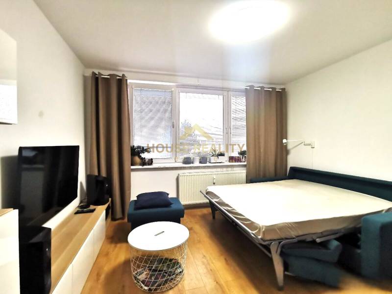 Sale Single studio, Single studio, Vígľašská, Bratislava - Petržalka, 