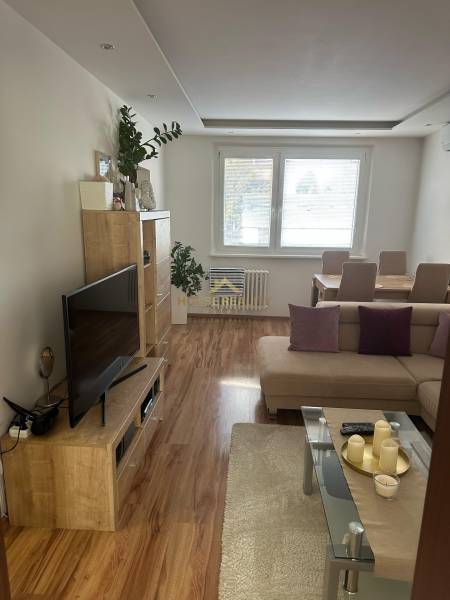 Sale Three bedroom apartment, Three bedroom apartment, Toryská, Bratis