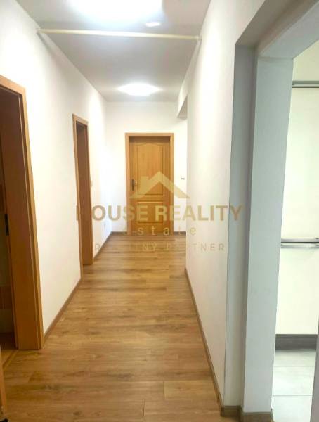 Rent Three bedroom apartment, Three bedroom apartment, Drotárska cesta