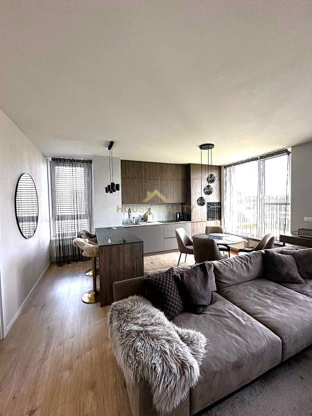 Rent Two bedroom apartment, Two bedroom apartment, Fialová, Bratislava