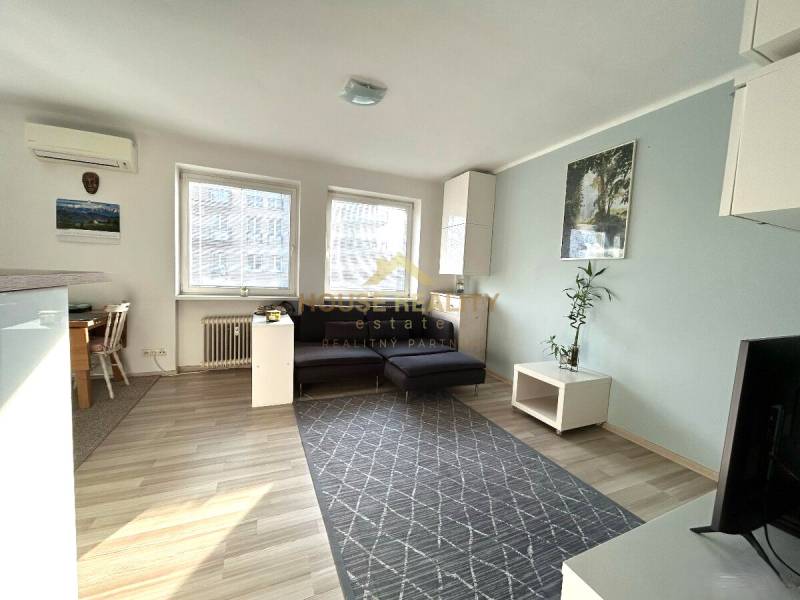 Rent One bedroom apartment, One bedroom apartment, Páričkova, Bratisla