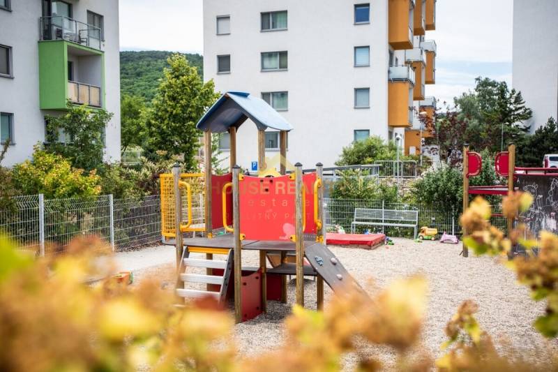 Rent One bedroom apartment, One bedroom apartment, Jurská, Bratislava 
