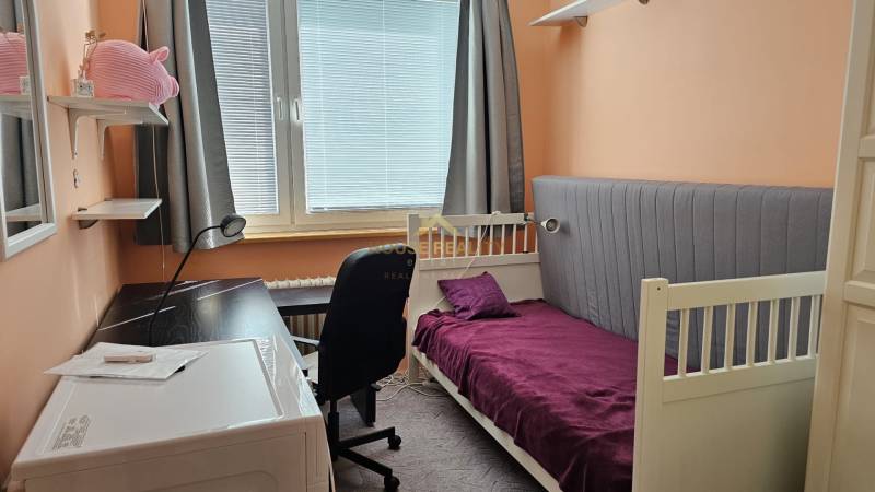 Rent Three bedroom apartment, Three bedroom apartment, Púpavová, Brati