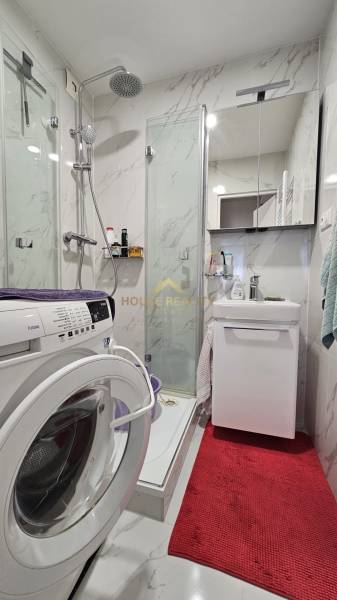Rent Three bedroom apartment, Three bedroom apartment, Púpavová, Brati