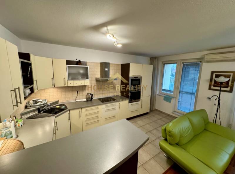 Sale One bedroom apartment, One bedroom apartment, Na križovatkách, Br