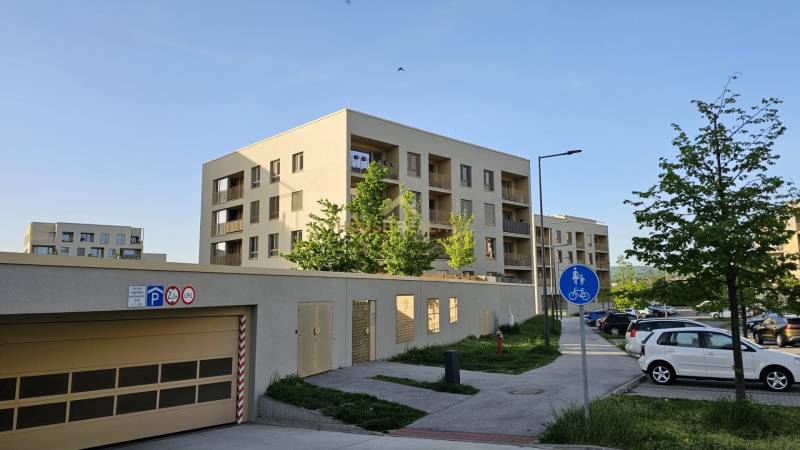 Rent One bedroom apartment, One bedroom apartment, Zdenky Schelingovej