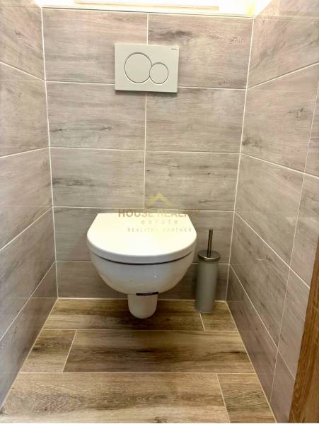 Rent One bedroom apartment, One bedroom apartment, Adámiho, Bratislava