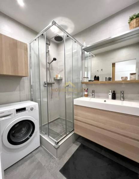 Rent One bedroom apartment, One bedroom apartment, Komárnická, Bratisl