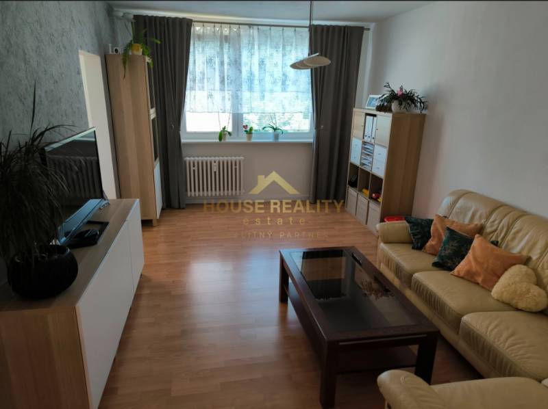 Rent Three bedroom apartment, Three bedroom apartment, Osuského, Brati