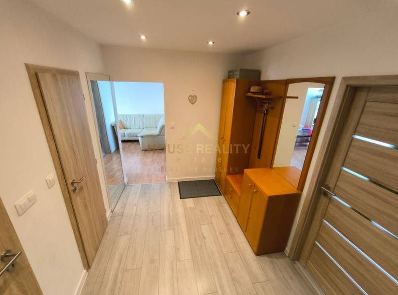 Rent Three bedroom apartment, Three bedroom apartment, Osuského, Brati