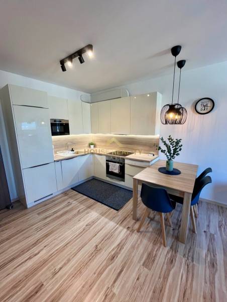 Rent One bedroom apartment, One bedroom apartment, Jégého, Bratislava 