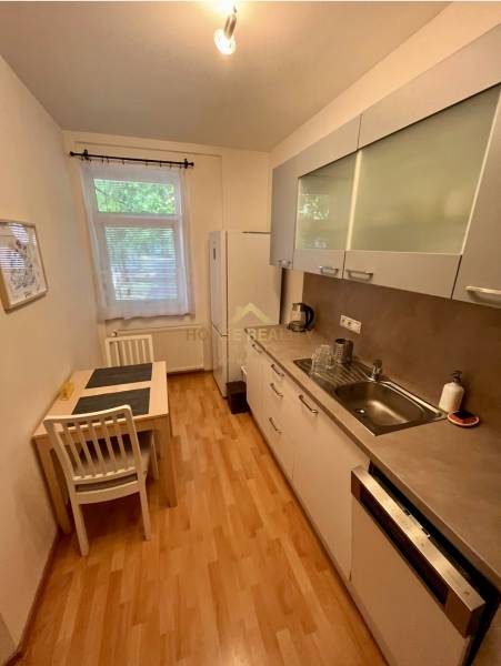 Sale One bedroom apartment, One bedroom apartment, Záhradnícka, Bratis
