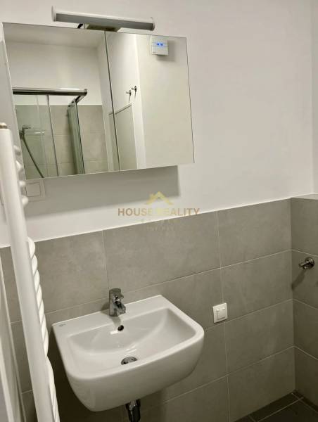 Rent Single studio, Single studio, Zuzany Chalupovej, Bratislava - Pet