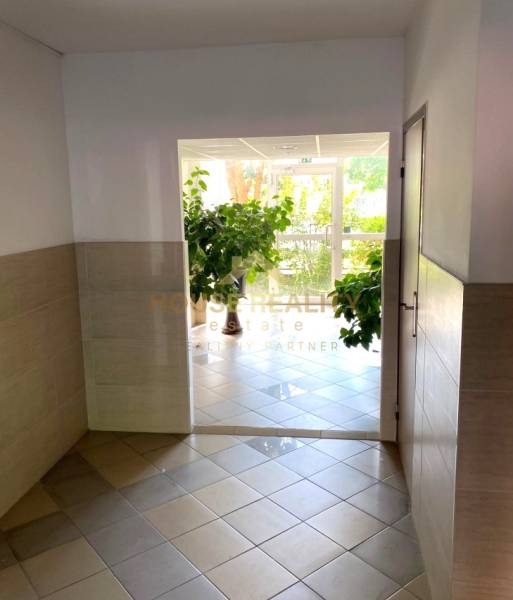 Rent Two bedroom apartment, Two bedroom apartment, Belinského, Bratisl
