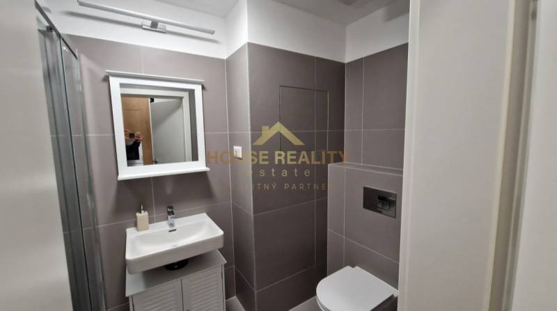 Rent Studio, Studio, Fialová, Bratislava - Petržalka, Slovakia