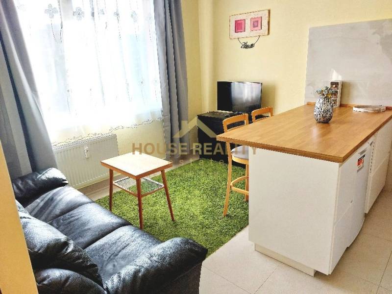 Rent Double-studio, Double-studio, Vilová, Bratislava - Petržalka, Slo