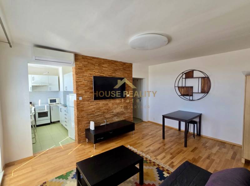 Rent Two bedroom apartment, Two bedroom apartment, Na Revíne, Bratisla