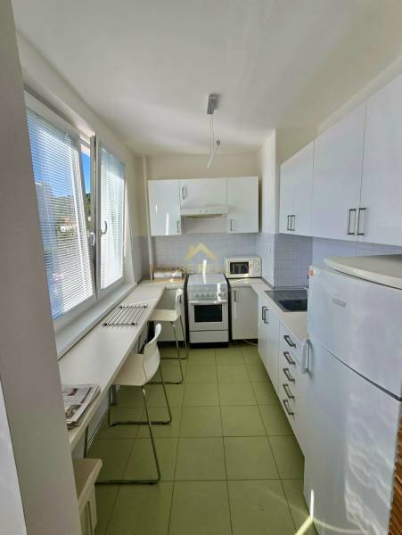Rent Two bedroom apartment, Two bedroom apartment, Na Revíne, Bratisla