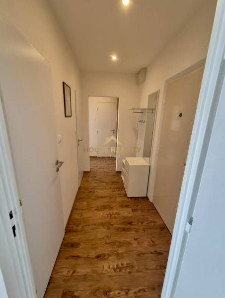 Rent One bedroom apartment, One bedroom apartment, Adámiho, Bratislava