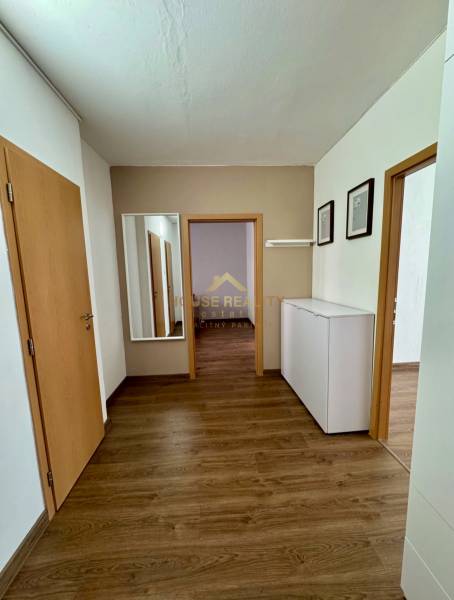 Rent Two bedroom apartment, Two bedroom apartment, Alžbety Gwerkovej, 