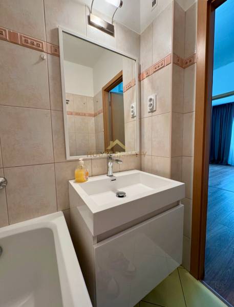 Rent Two bedroom apartment, Two bedroom apartment, Alžbety Gwerkovej, 