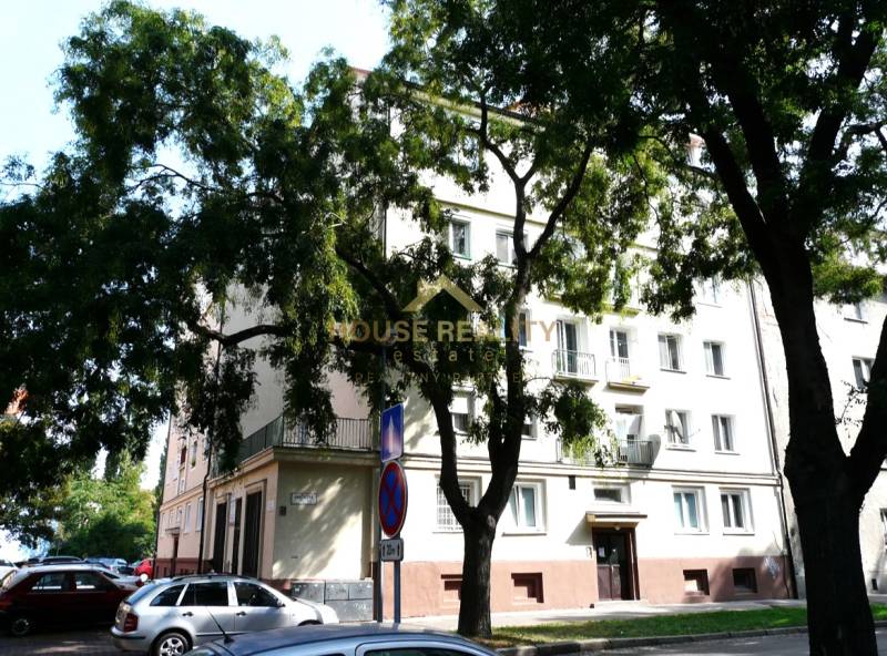 Rent One bedroom apartment, One bedroom apartment, Kvačalova, Bratisla