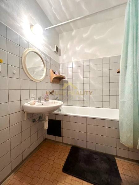 Sale Studio, Studio, Kladnianska, Bratislava - Ružinov, Slovakia