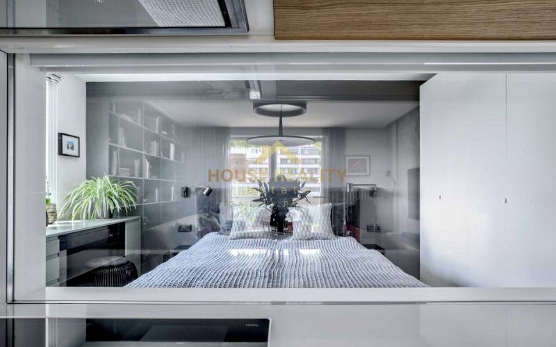 Rent Three bedroom apartment, Three bedroom apartment, Mikuláša Schnei