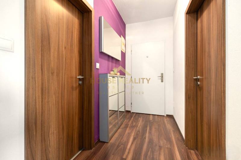 Rent One bedroom apartment, One bedroom apartment, Pri strelnici, Brat