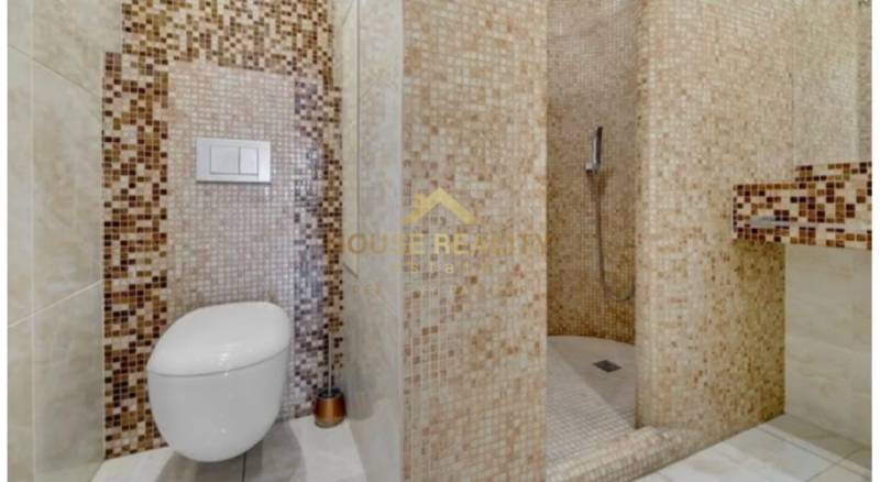 Rent Three bedroom apartment, Three bedroom apartment, Račianska, Brat