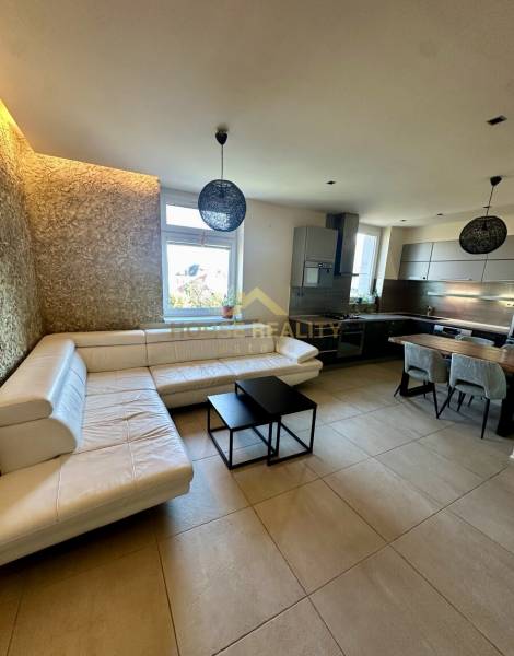 Rent Two bedroom apartment, Two bedroom apartment, Trenčianska, Bratis