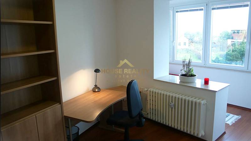 Rent Three bedroom apartment, Three bedroom apartment, Martinengova, B