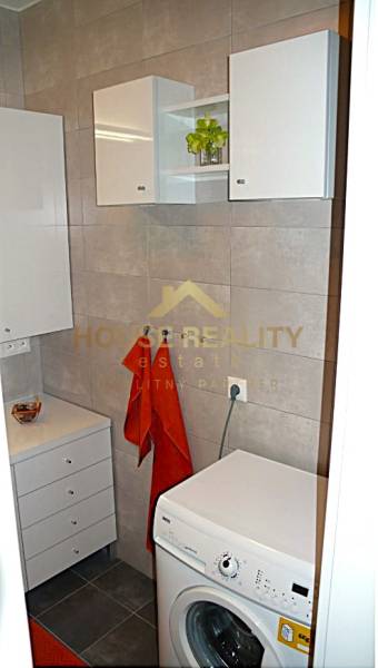 Rent Three bedroom apartment, Three bedroom apartment, Martinengova, B