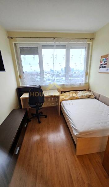 Rent Three bedroom apartment, Three bedroom apartment, Tupého, Bratisl