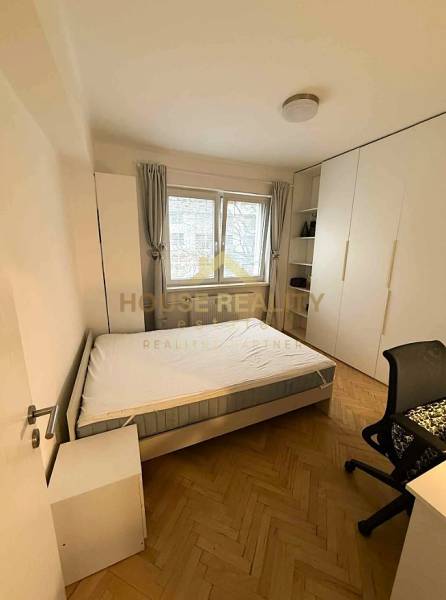 Rent Three bedroom apartment, Three bedroom apartment, Blumentálska, B