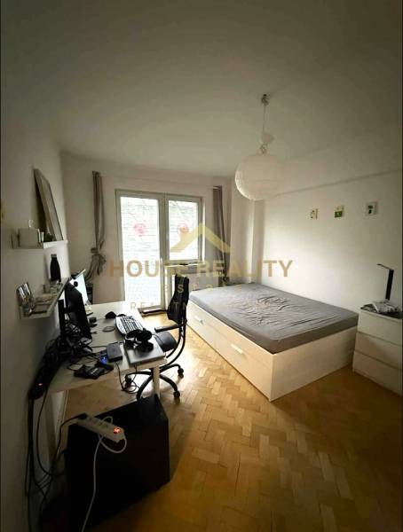 Rent Three bedroom apartment, Three bedroom apartment, Blumentálska, B