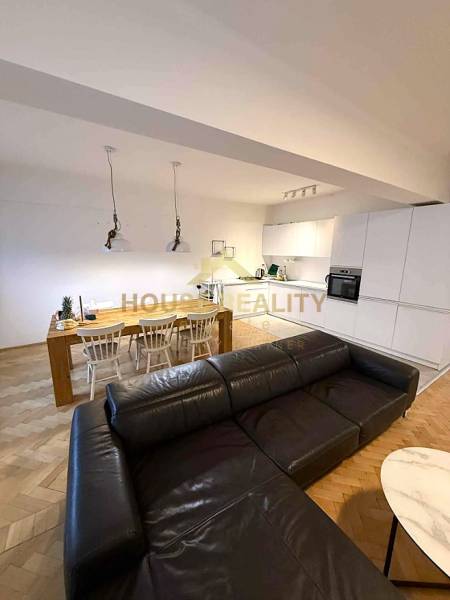 Rent Three bedroom apartment, Three bedroom apartment, Blumentálska, B