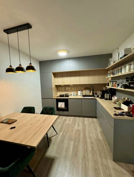 Rent One bedroom apartment, One bedroom apartment, Jána Langoša, Brati