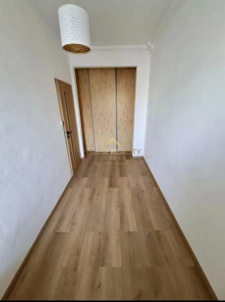 Rent Three bedroom apartment, Three bedroom apartment, Československýc
