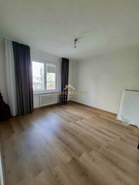 Rent Three bedroom apartment, Three bedroom apartment, Československýc