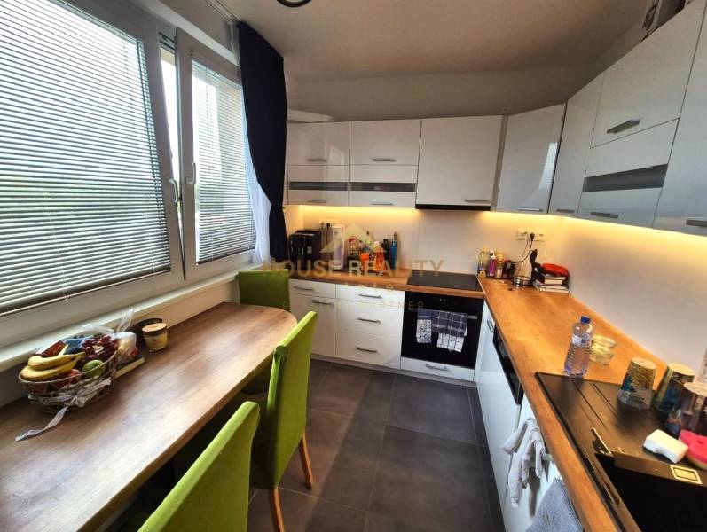 Rent One bedroom apartment, One bedroom apartment, Medveďovej, Bratisl