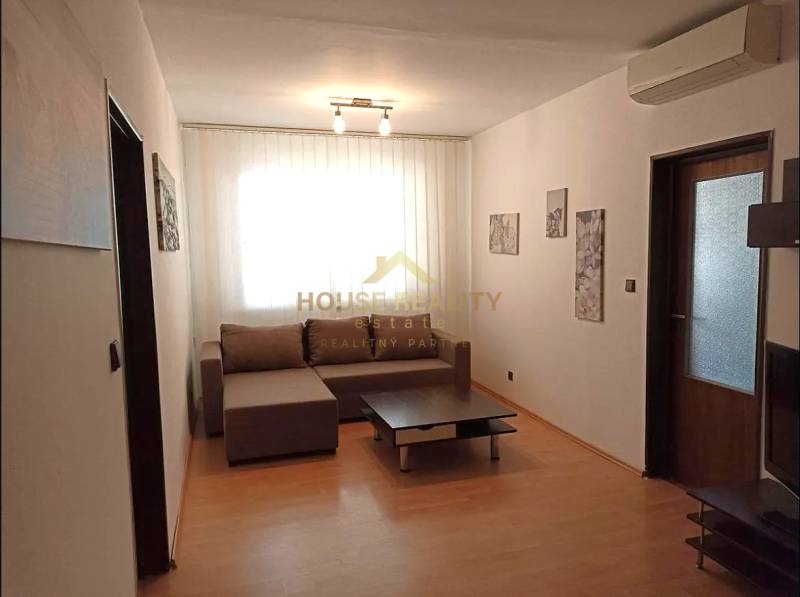 Rent Two bedroom apartment, Two bedroom apartment, Hálova, Bratislava 